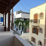 بيت للعطل Big House Agios Georgios Naxos *