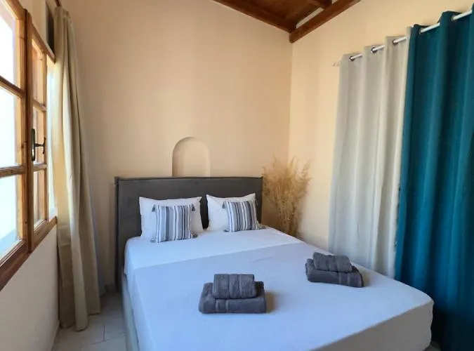 Сasa de vacaciones Big House Agios Georgios Naxos *